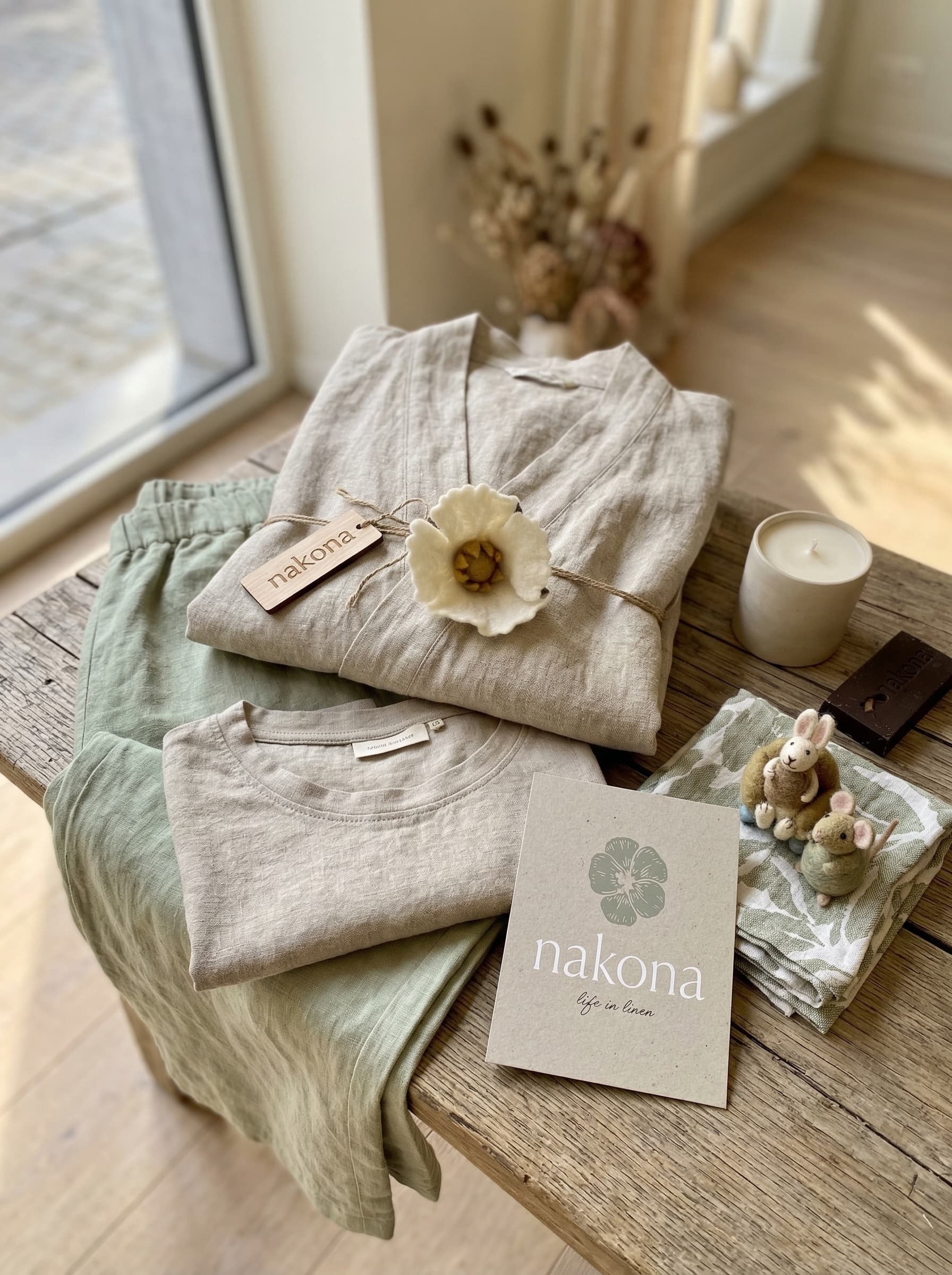 Nakona loungewear collectie — Kimono's, broeken, tunieken en nachtkledij